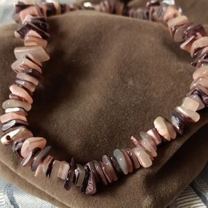 18" Beautiful Vintage Shell Necklace
